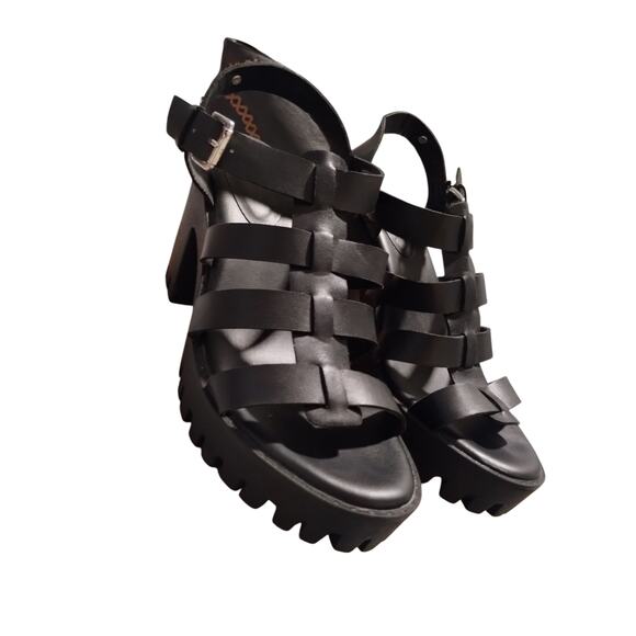 Madden NYC Women's size 9½ Genesis Block Heel Fisherman Gothic Rock Emo Sandals - Picture 3 of 10